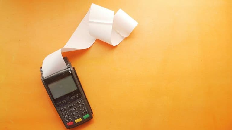 Payment terminal printing a receipt